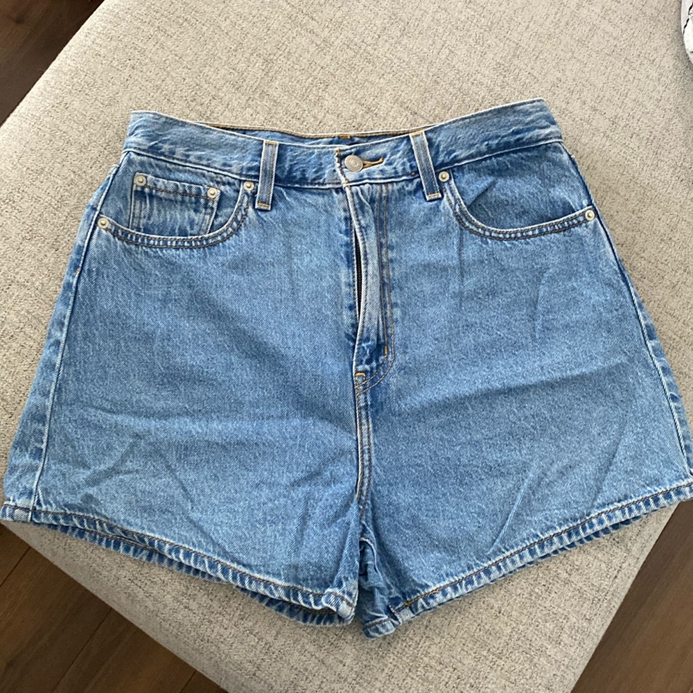 Levi’s High Loose Short